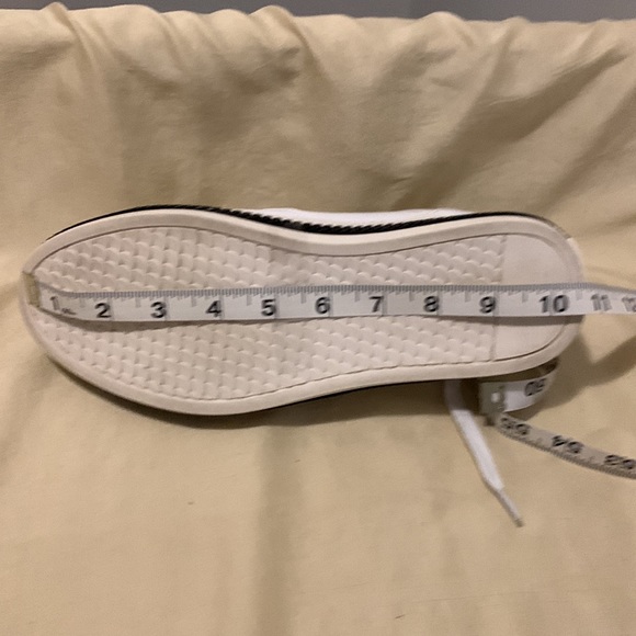 Philipp Plein white sneakers with skull and zipper decoration - Picture 13 of 13